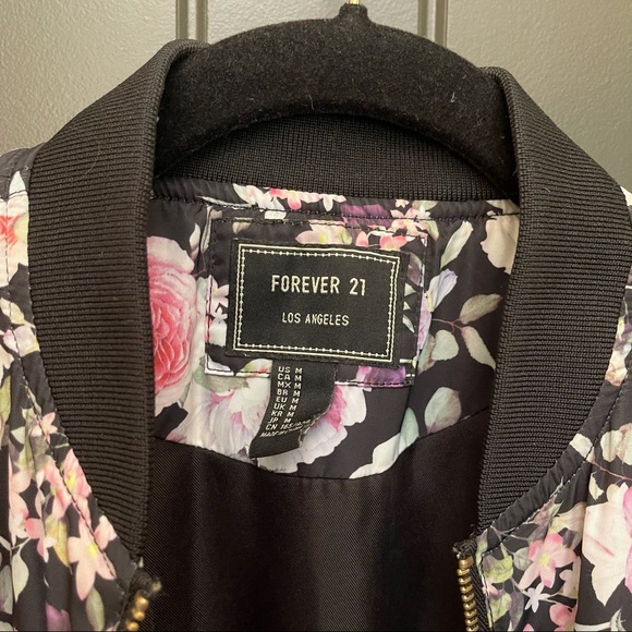 🎉HP🎉 Forever 21 floral bomber jacket - Picture 6 of 12